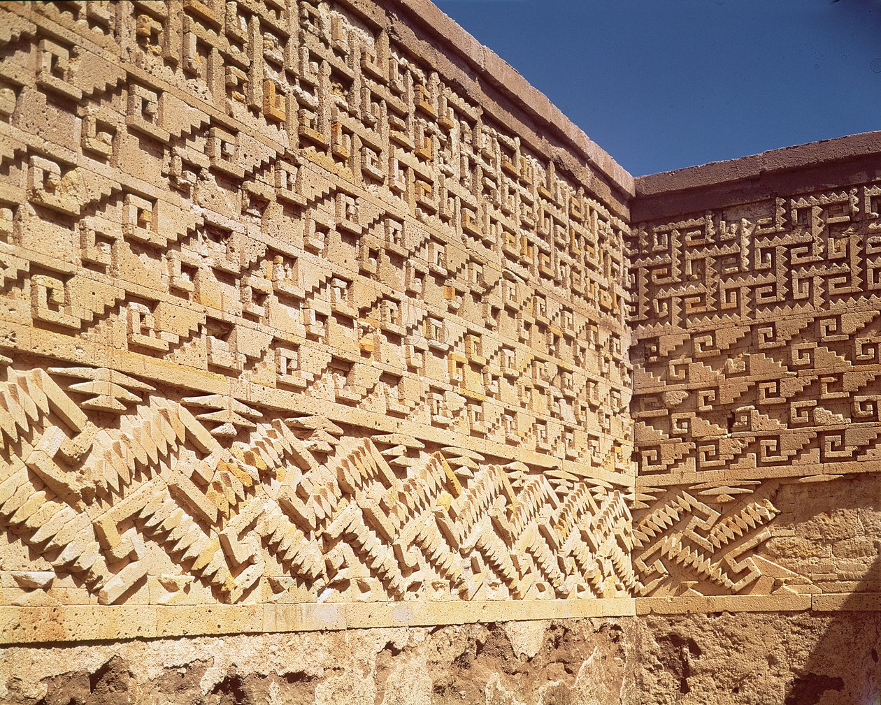 Muro de mosaico del Patio de las Grecas, período Posclásico (900-1521) de Pre Columbian
