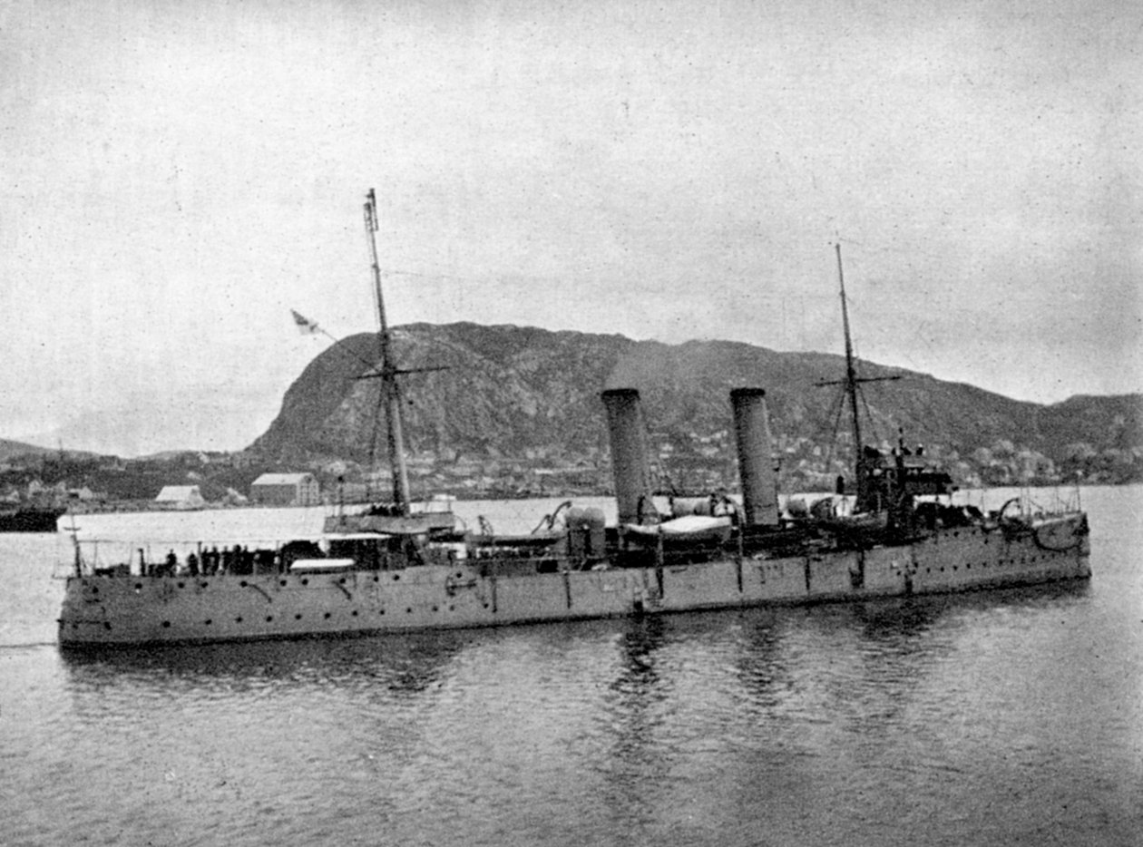 HMS Spartan frente a Noruega, 1904 de Queen Alexandra