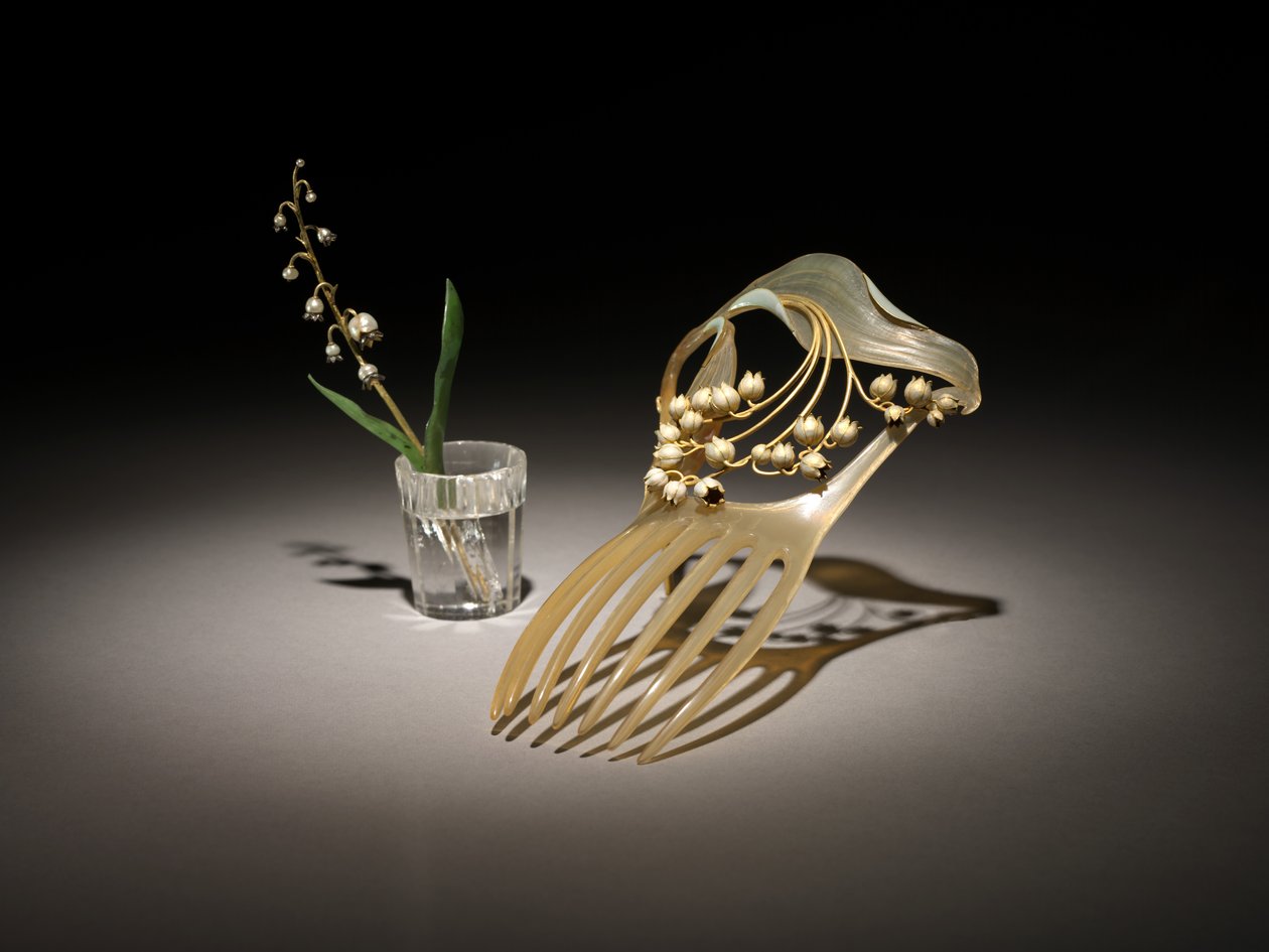 Ornamento para el cabello, c.1900 de Rene Jules Lalique