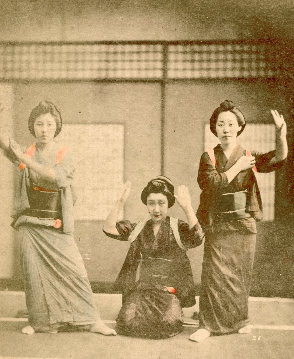 Chicas bailando c.1896 (foto) de Renjo Shimooka