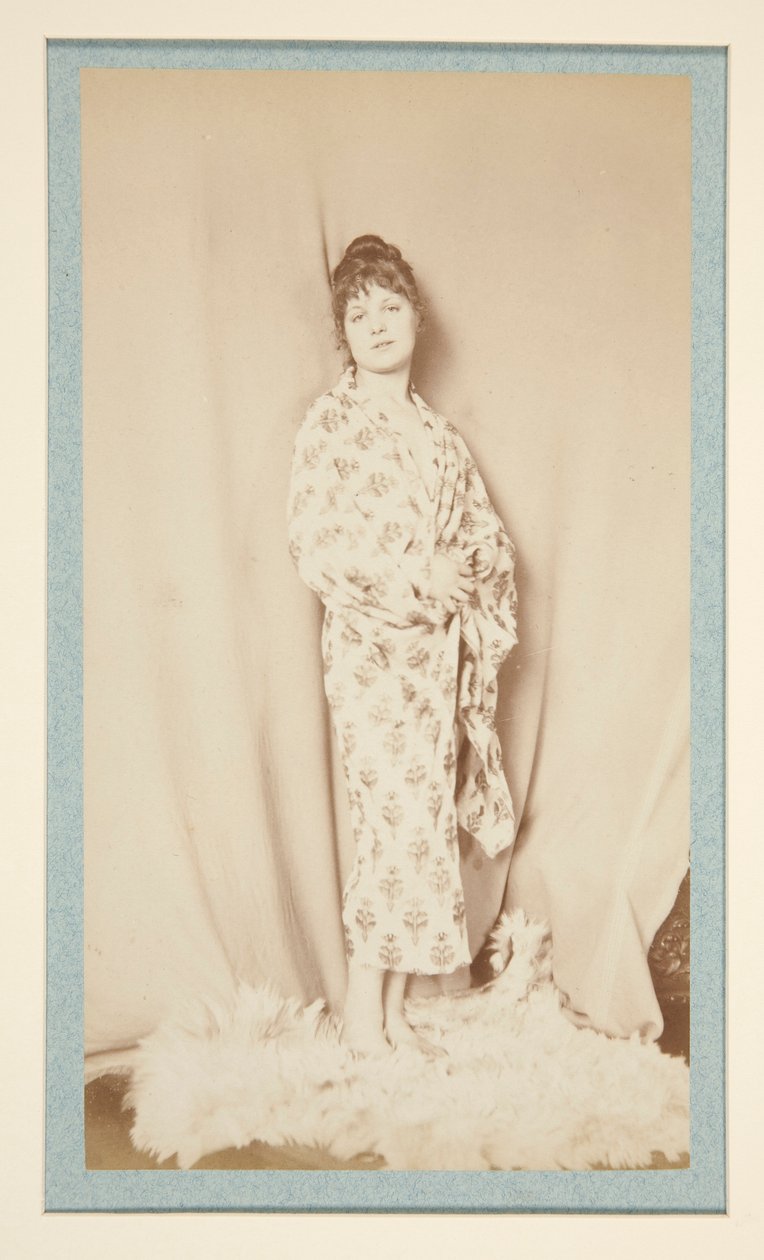 Sin título (chica de pie) de Robert Demachy