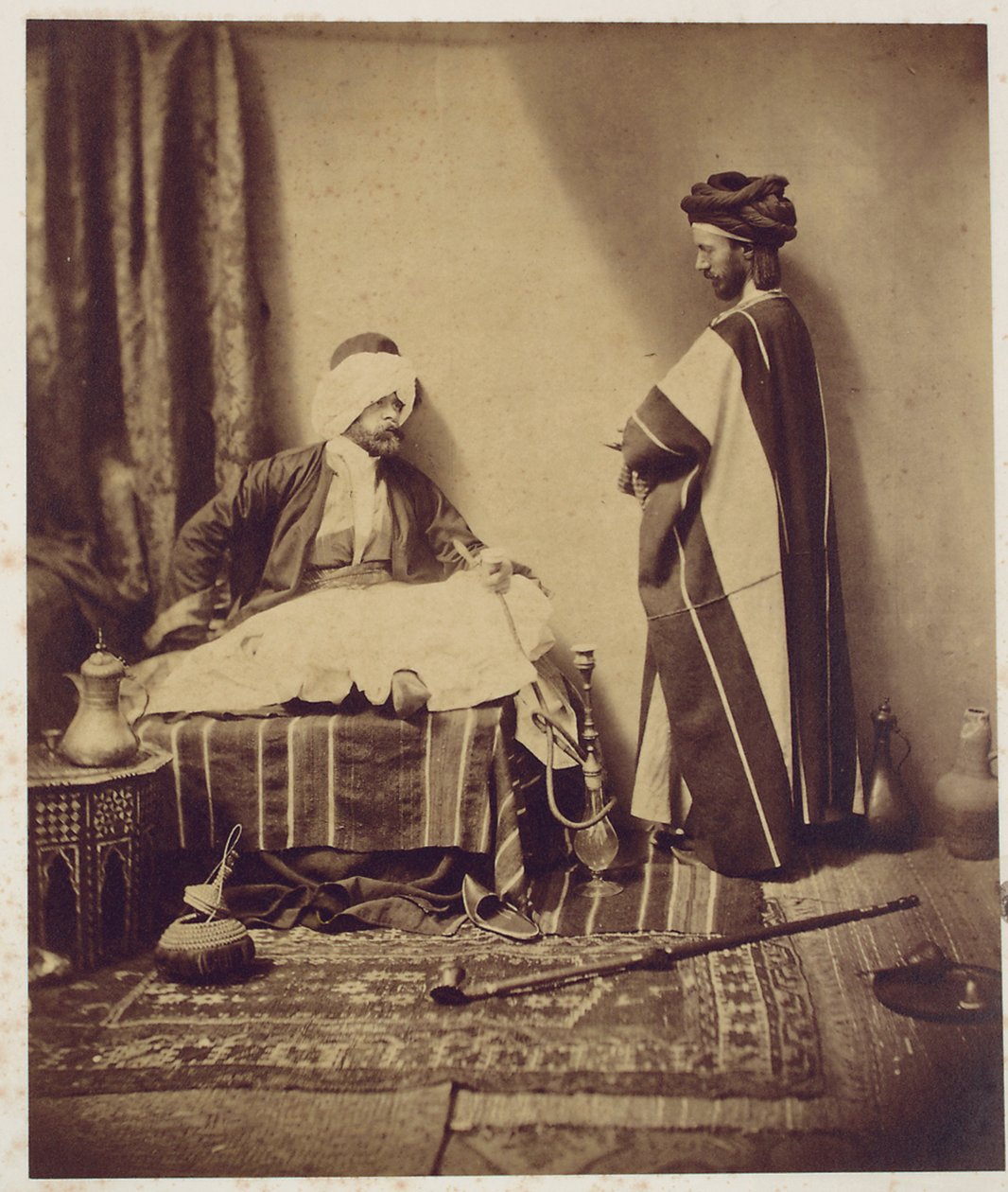 Una conversación mientras se fuma, 1858 de Roger Fenton