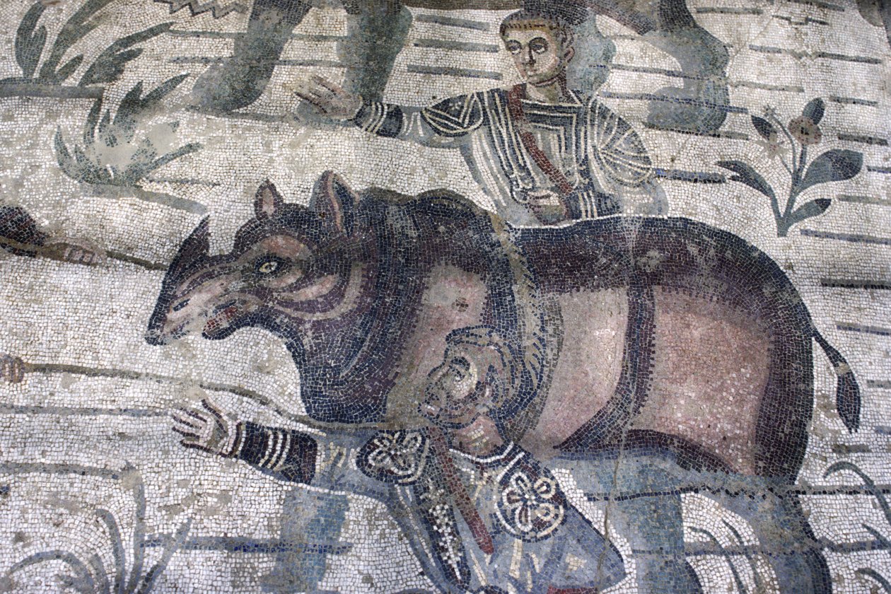 Hombres arreando un rinoceronte (mosaico) (detalle) de Roman