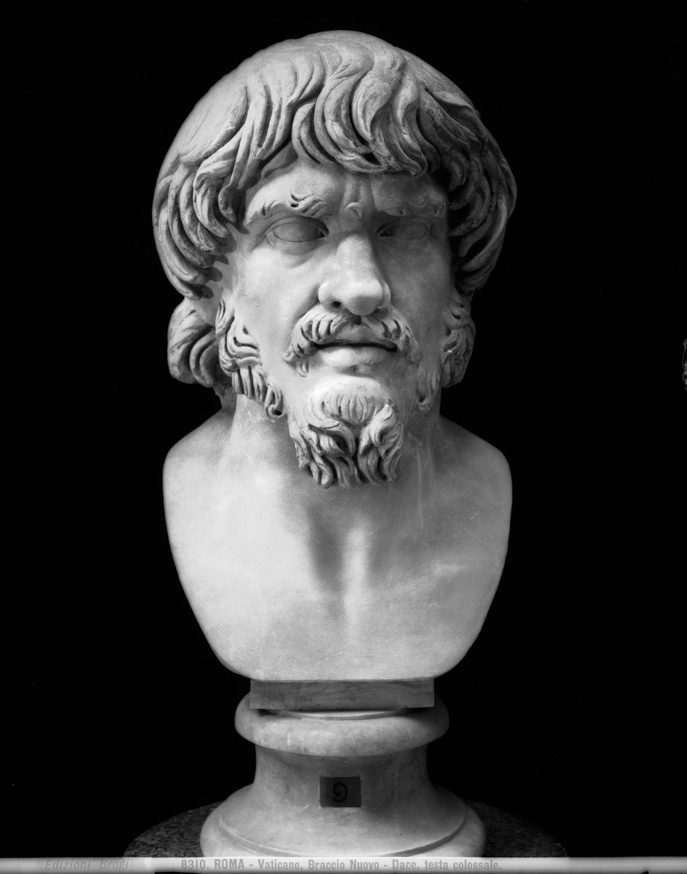 Busto de prisionero dace (mármol) de Roman