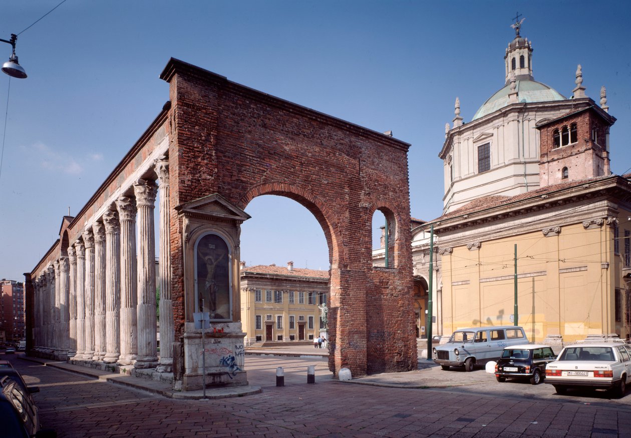 Columnas de San Lorenzo, siglo IV de Roman