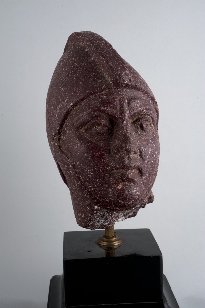 Cabeza de un guerrero de Roman