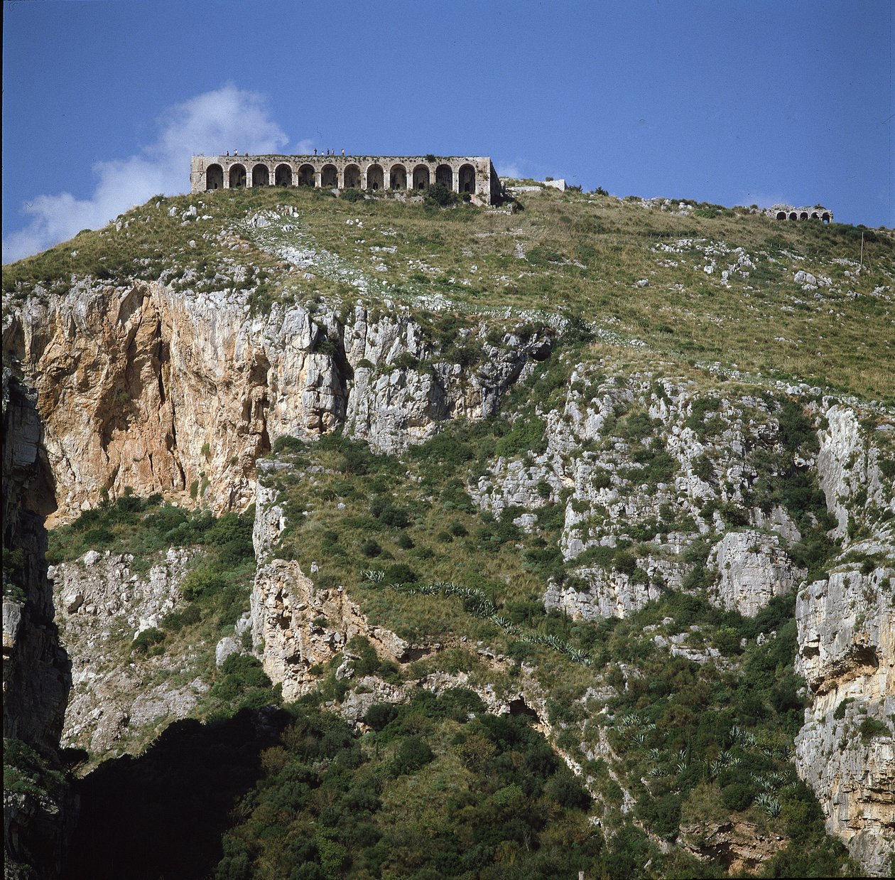 Vista del templo de Júpiter de Roman