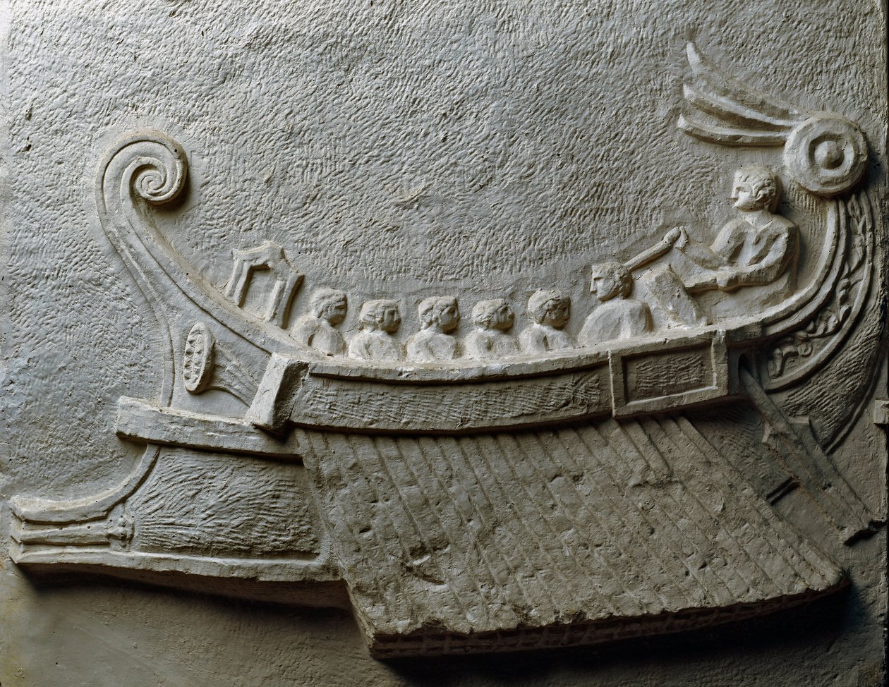 Trirreme llevando soldados armados (bajo relieve) de Roman Roman