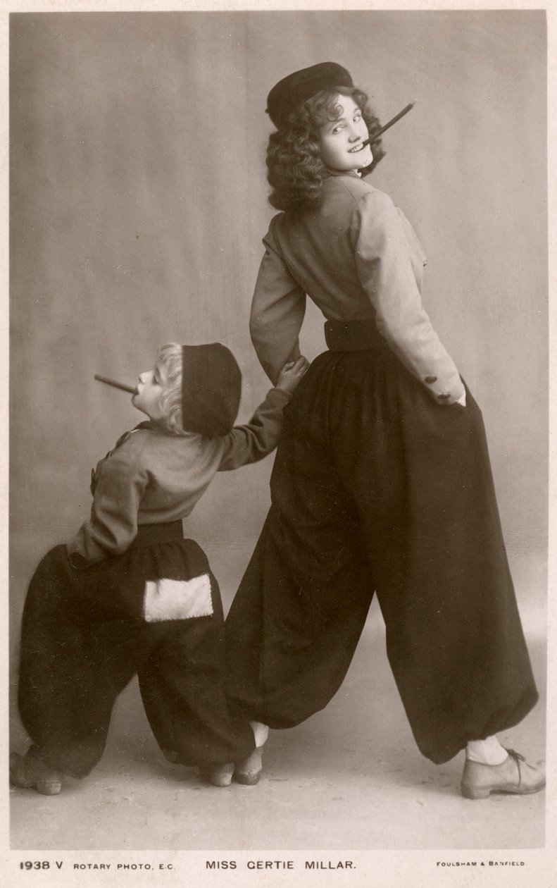 Gertie Millar, actriz y cantante británica, c1906 de Rotary Photo