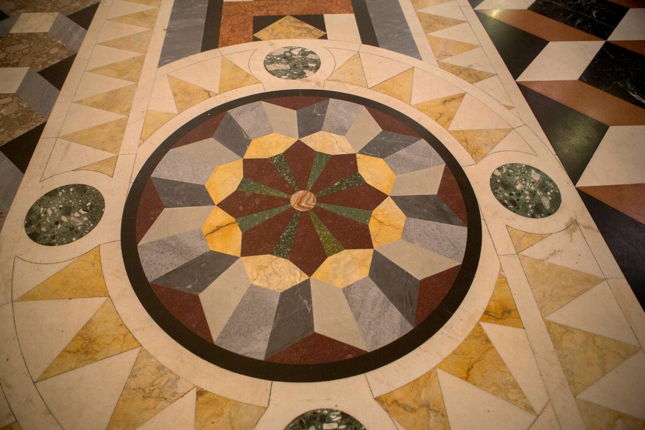 Scuola Grande di San Rocco, piso de School Italian