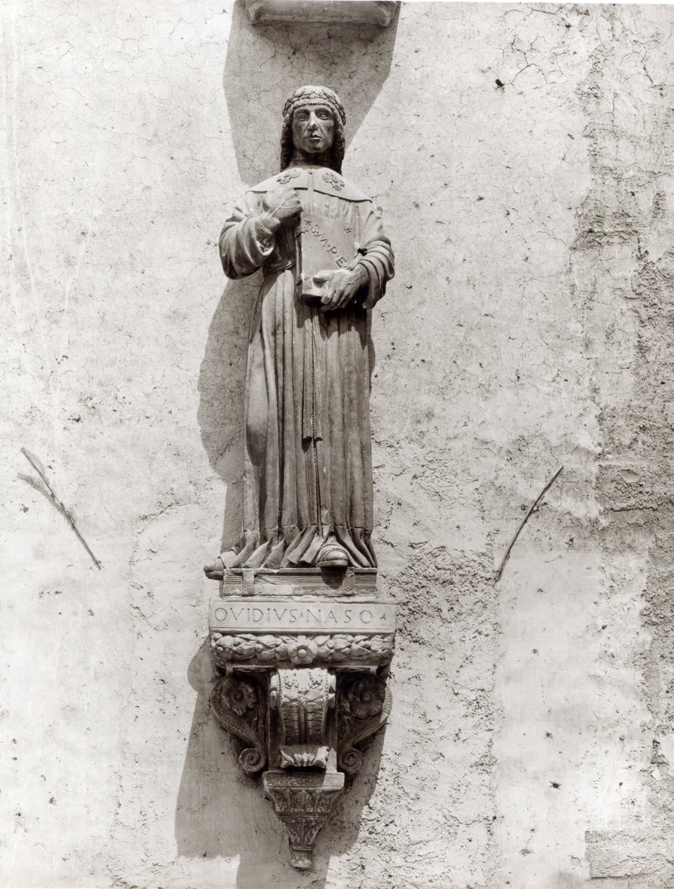 Estatua de Ovidio (43 a.C.-17 d.C.) de School Italian