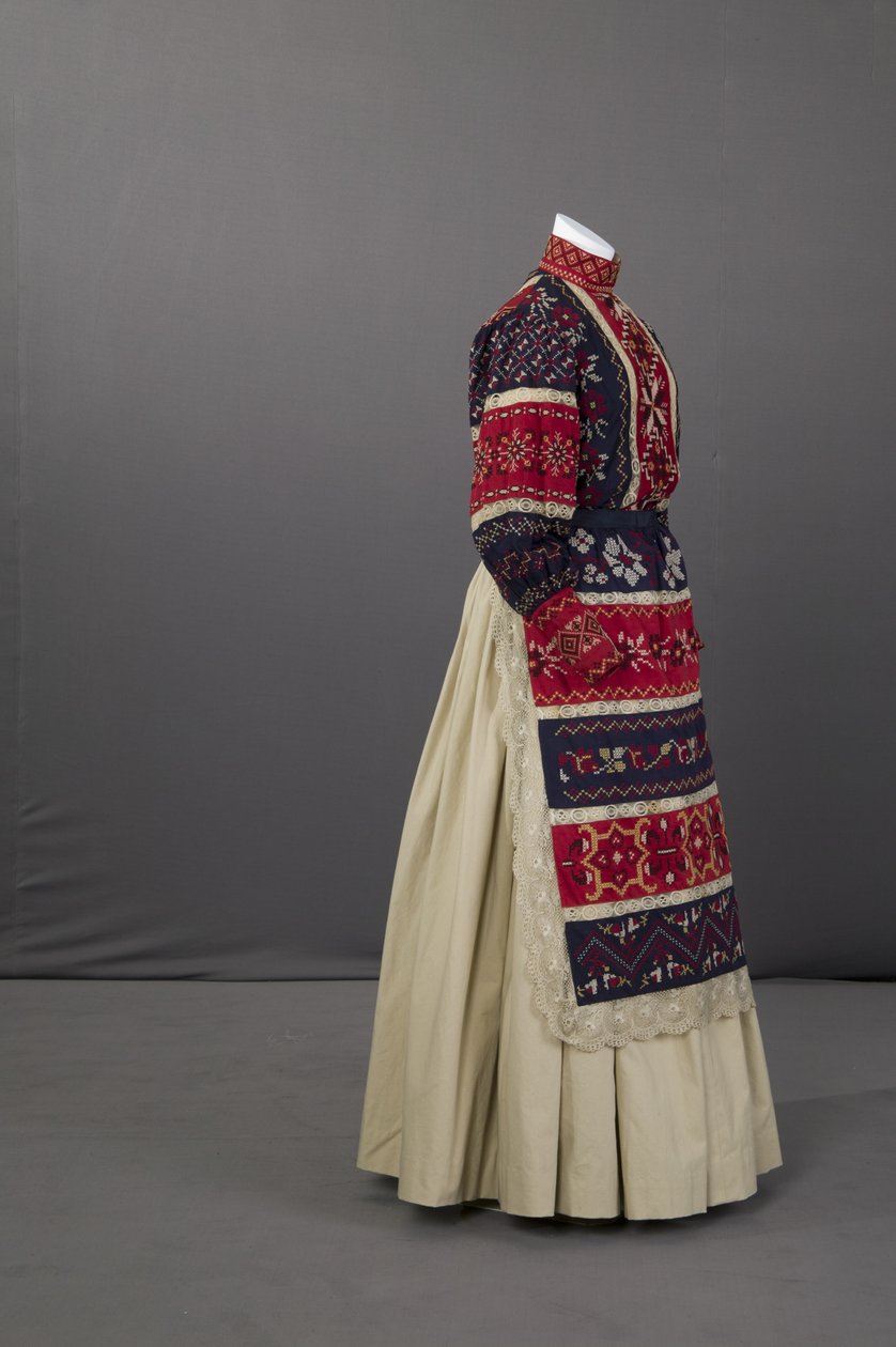 Conjunto de boda ucraniano de School Ukranian