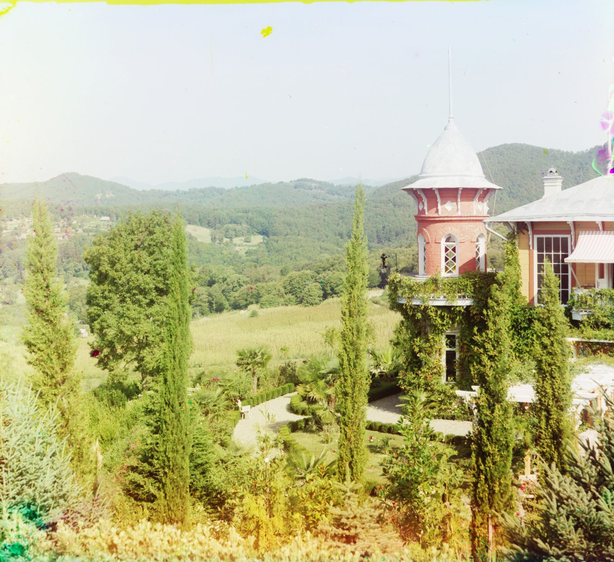 Dacha en el Cáucaso, 1905-1915 de Sergey Prokudin Gorsky
