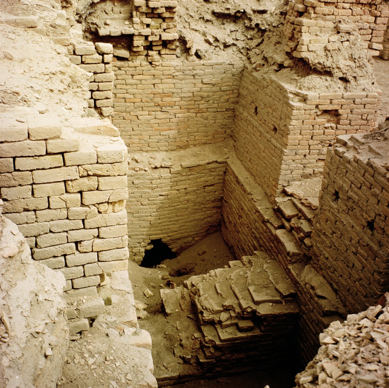 Ruina del palacio de Sumerian