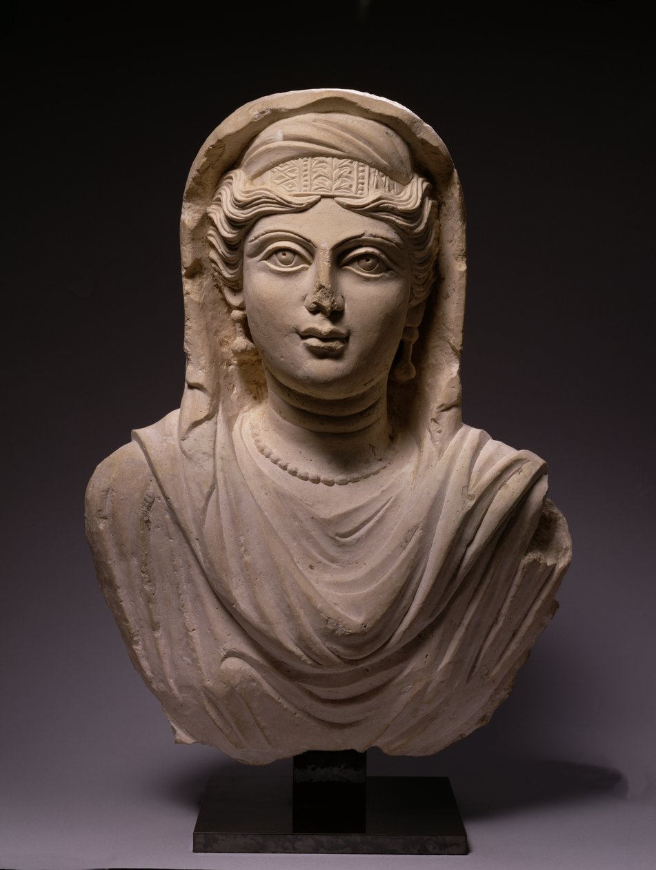 Busto femenino, de Palmira, mediados del siglo II d.C. de Syrian
