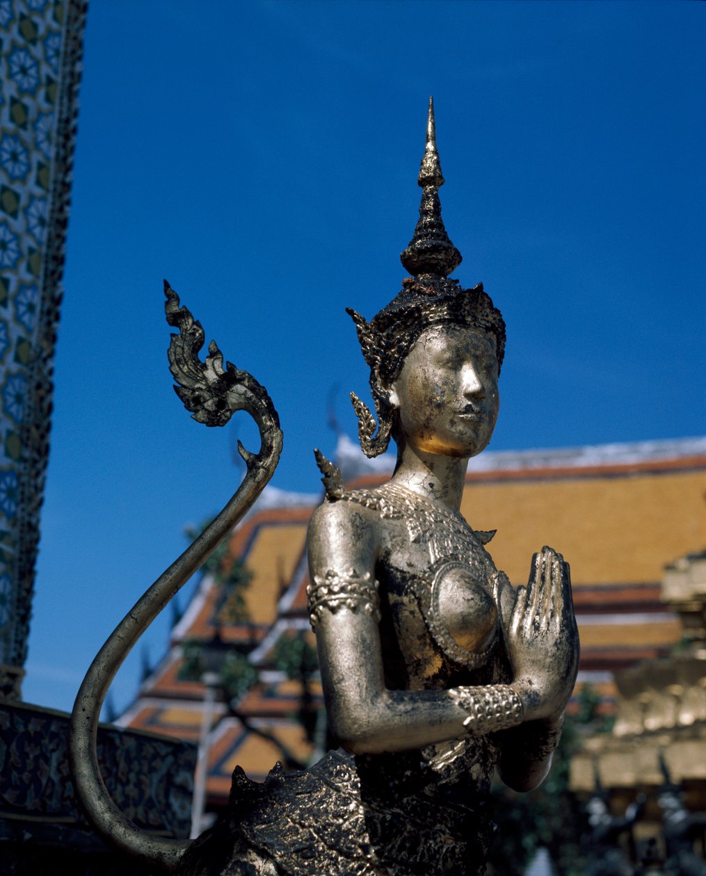 Detalle de un kinnari de Thai School
