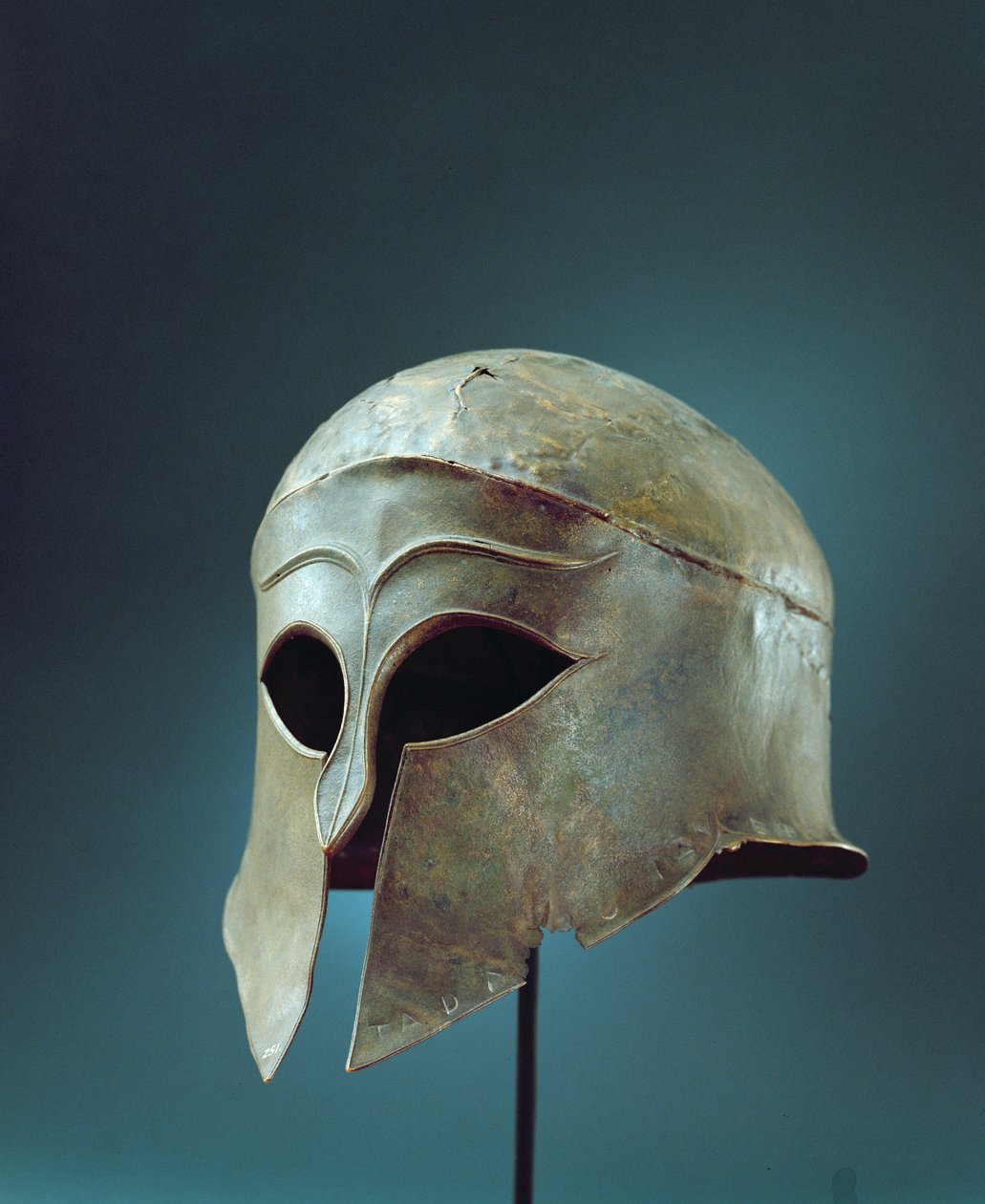 Casco de estilo corintio de Thracian