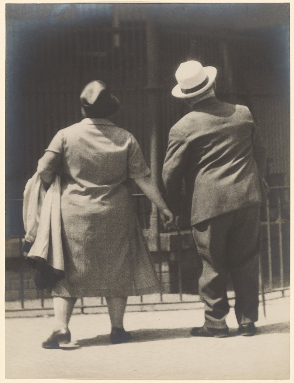 Pareja en el zoo de Berlín. de Tina Modotti