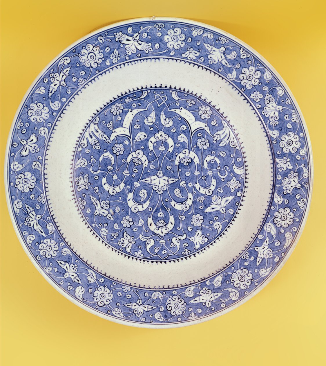Plato de loza de Isnik, principios del siglo XVI de Turkish School