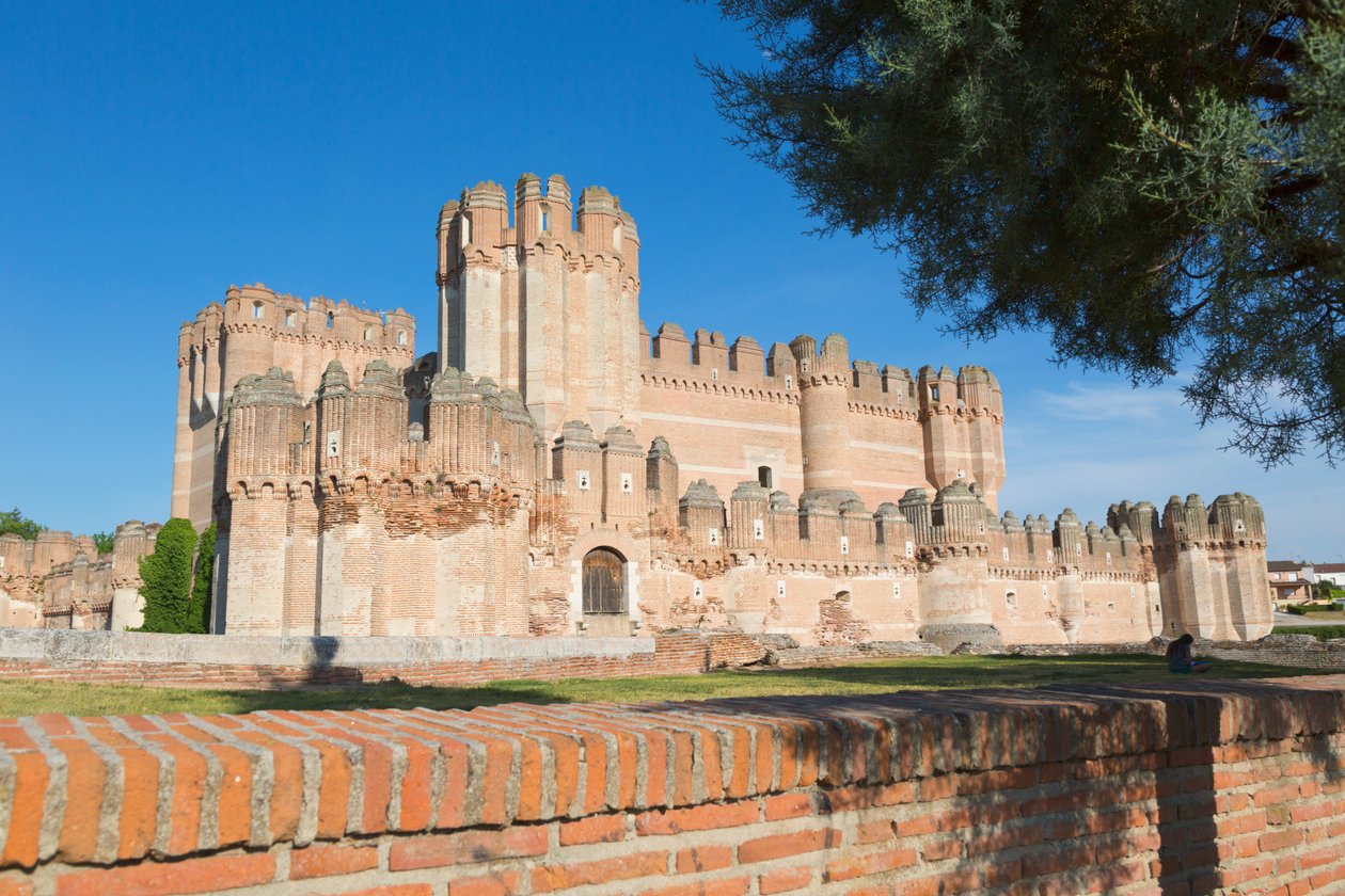 Coca, Provincia de Segovia, España. Castillo de Coca. Importante ejemplo de arquitectura militar mudéjar. de Unbekannt Unbekannt