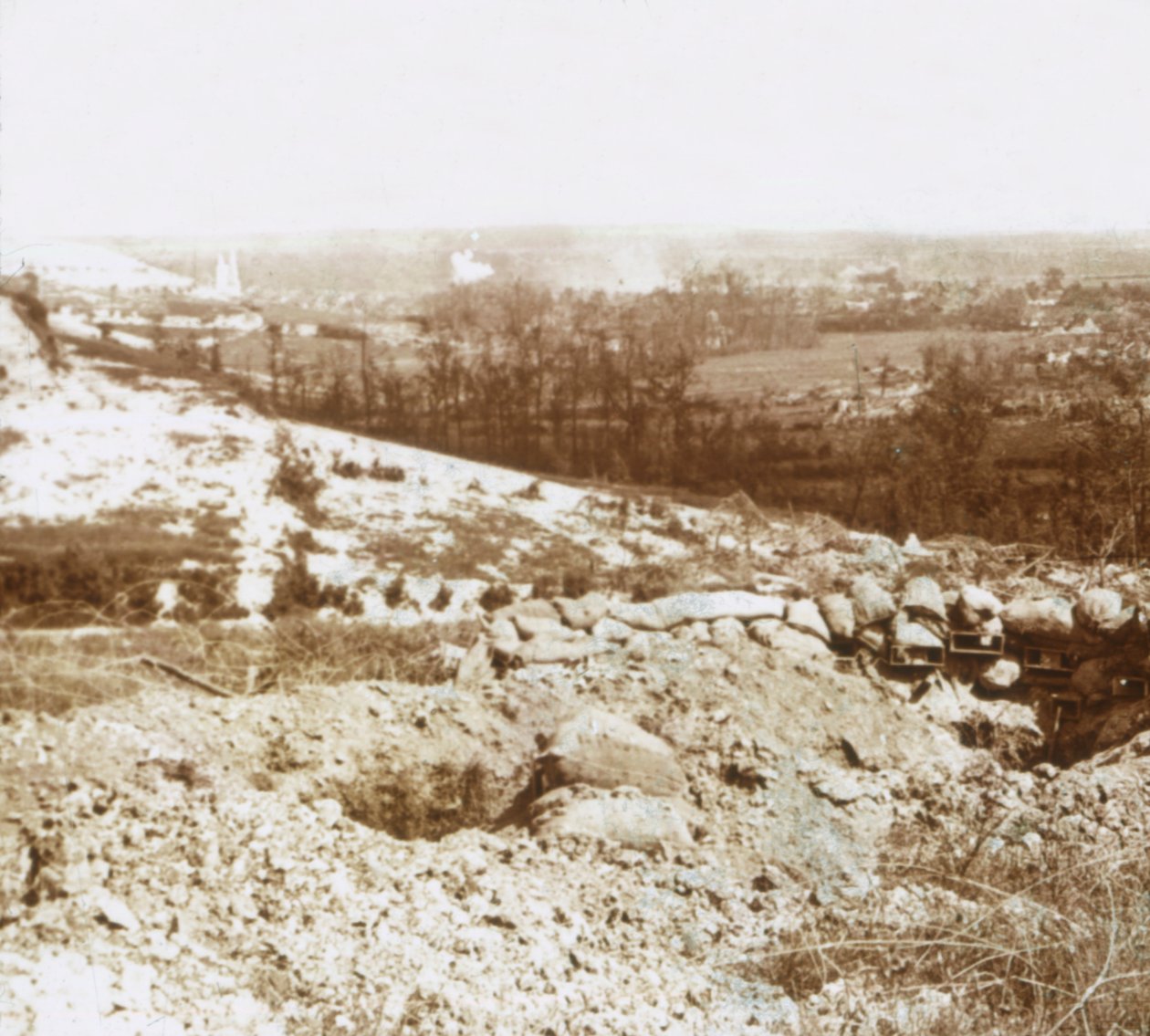 Bombardeo, Ablain-Saint-Nazaire, Norte de Francia, c. 1914-c. 1918 de Unbekannt