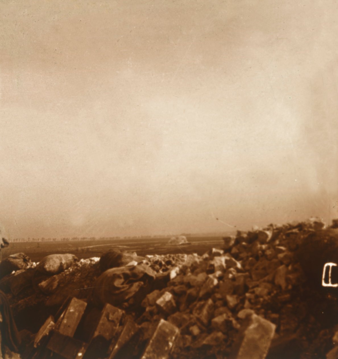 Bombardeo, c1914-c1918 de Unbekannt