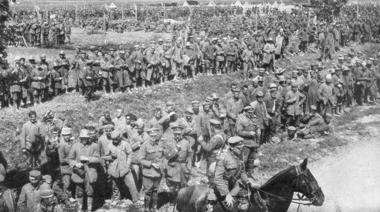 Columnas de prisioneros alemanes, Somme, Francia, 1918 de Unbekannt