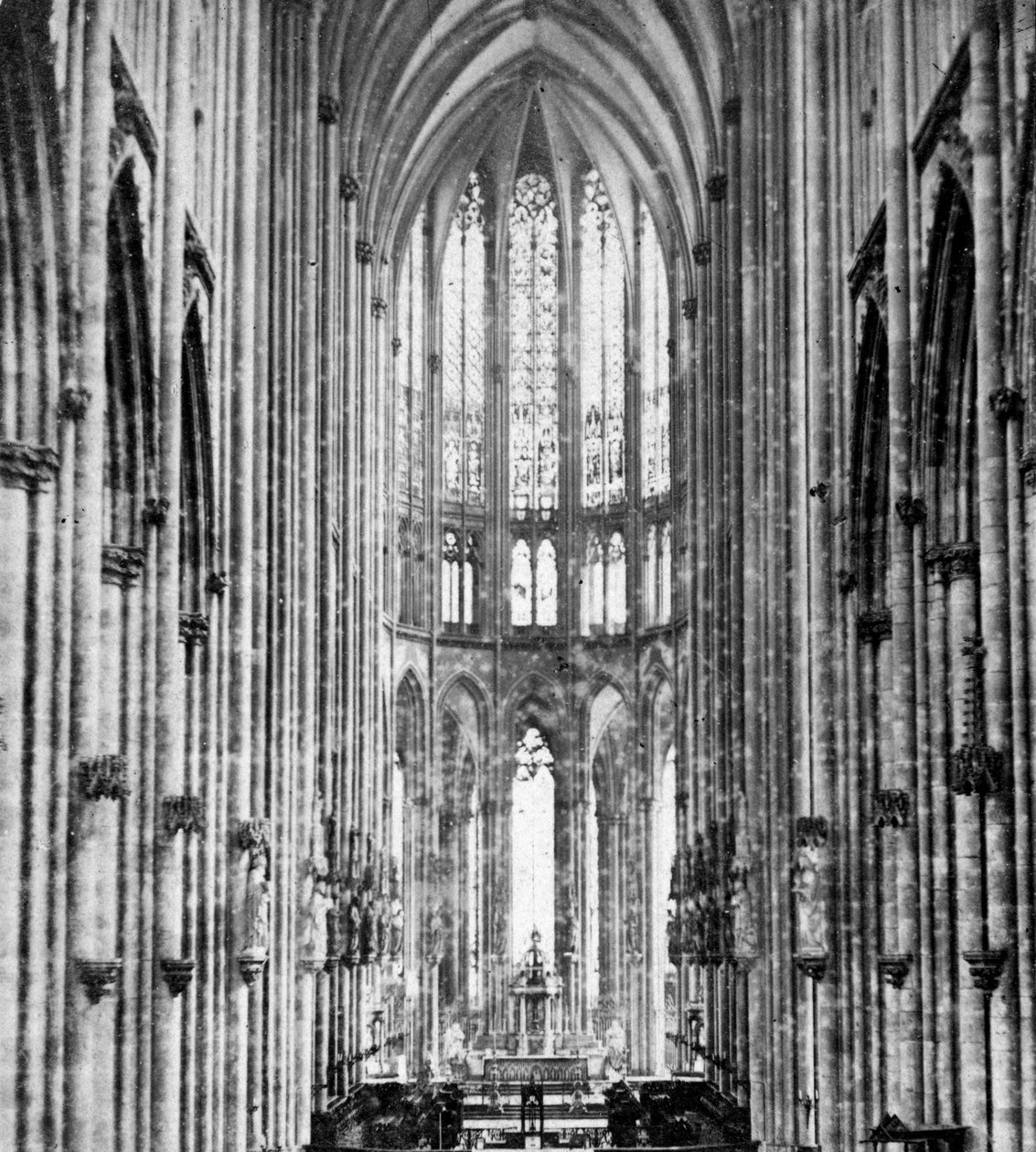 Interior de la Catedral de Colonia, principios del siglo XX de Unbekannt