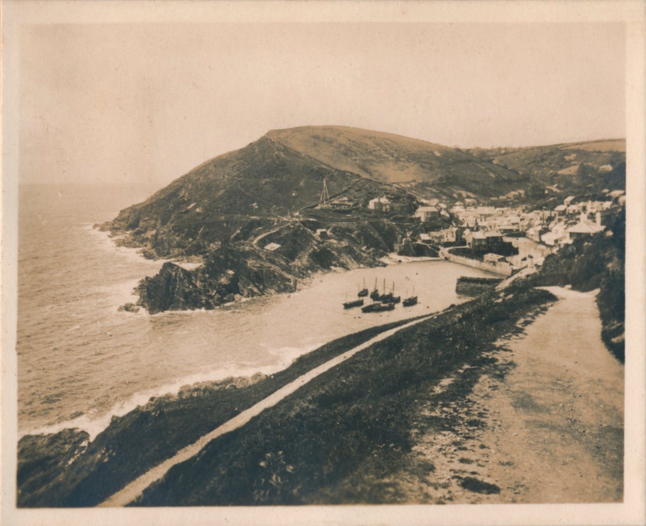 Polperro desde Talland Cliff Path, 1927 de Unbekannt