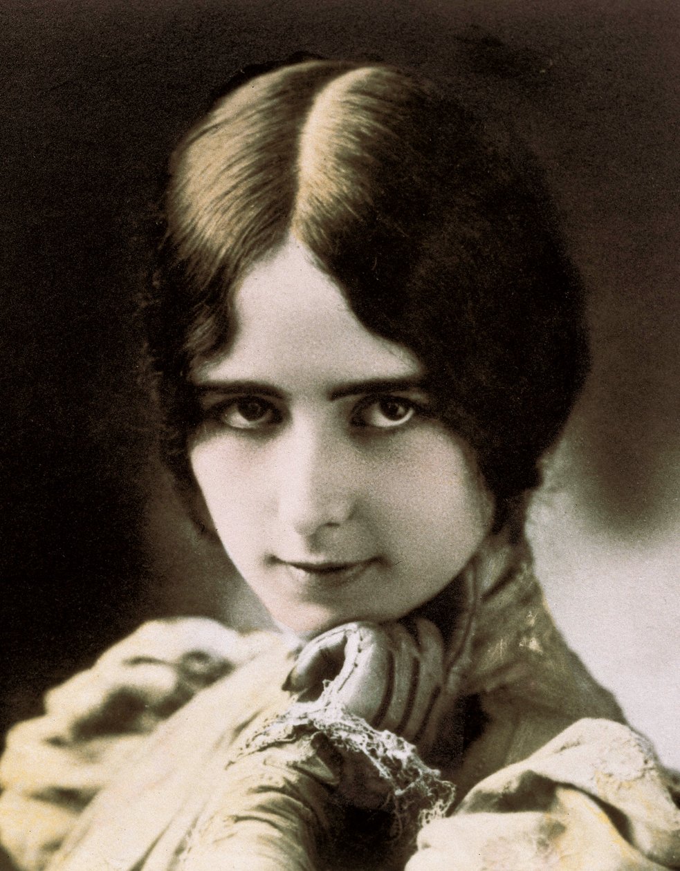 Retrato de Cleo de Merode. Fotografía, c.1900. de Unbekannt