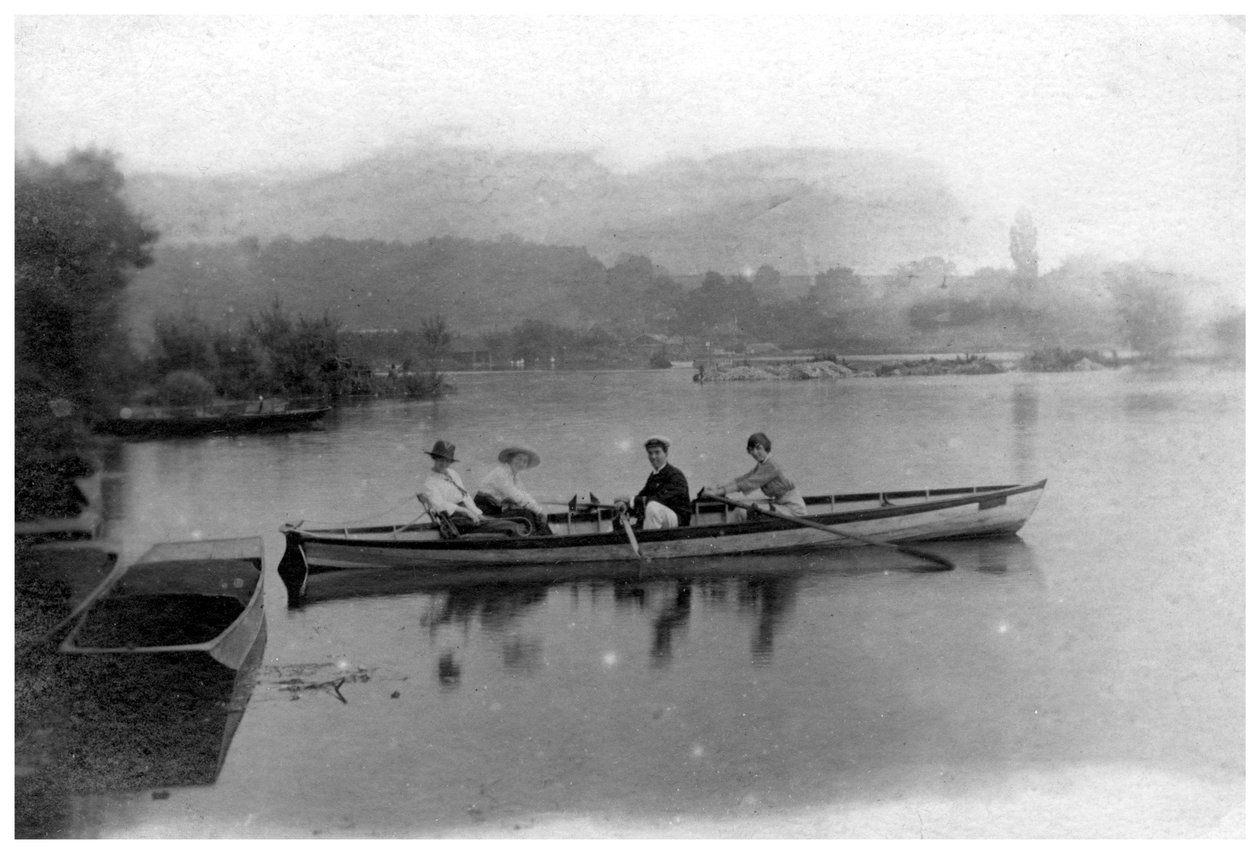 Remando en un lago, c. 1900-1919 de Unbekannt