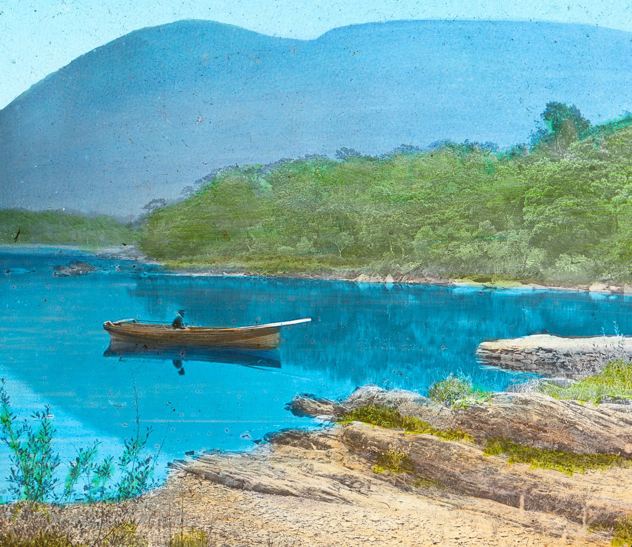 El Lago Medio, desde la Isla Dinis, Killarney, c1910 de Unbekannt