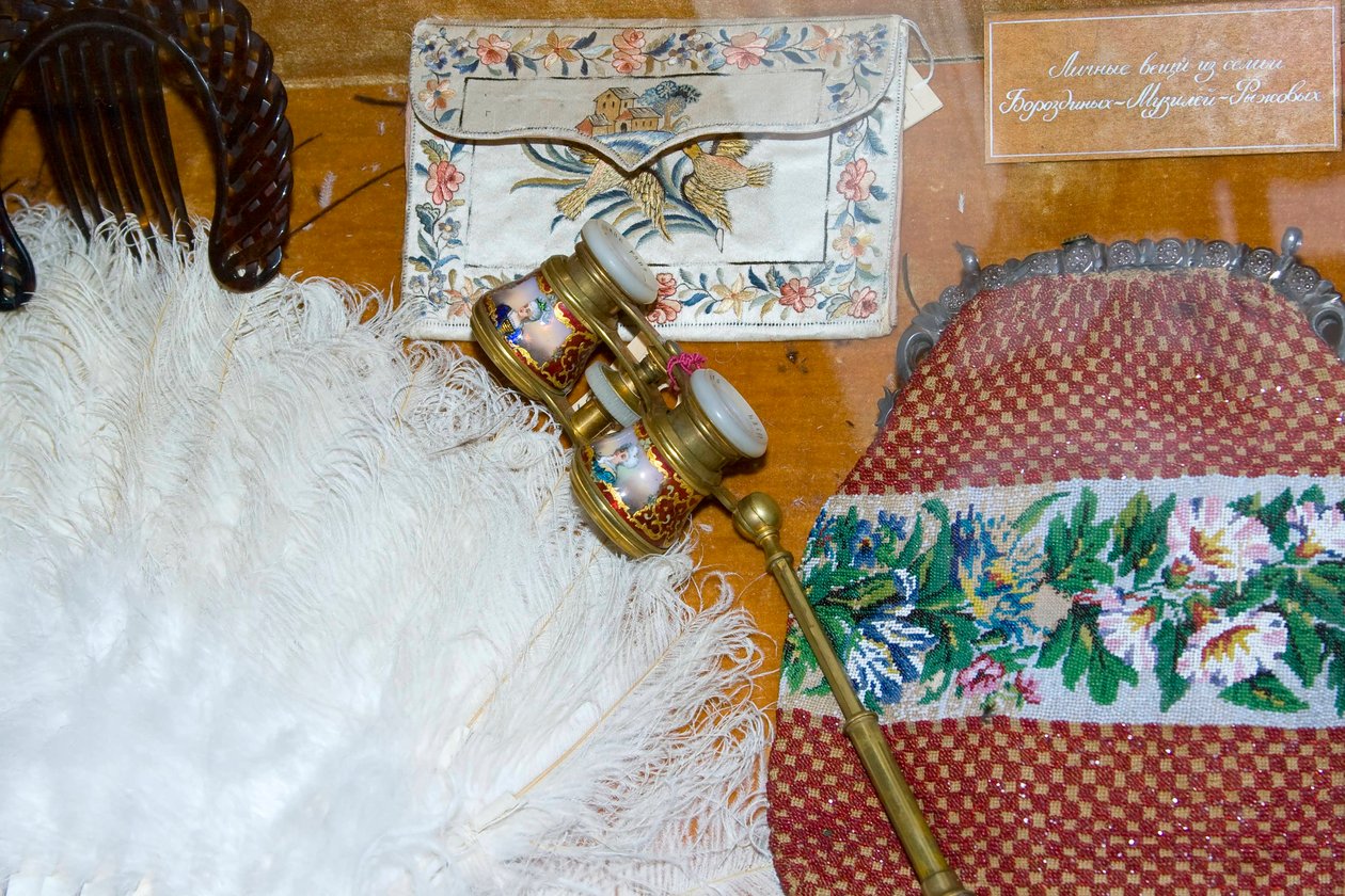 Paraphernalia y vestimenta teatral, siglo XIX de Unbekannt