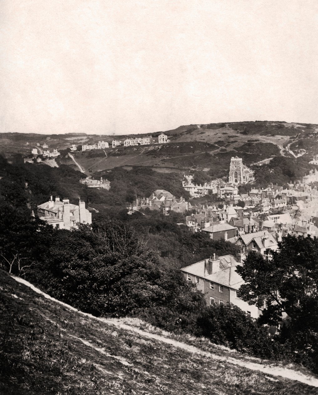 Vista de Hastings desde East Hill, Sussex, c. 1900 de Unbekannt