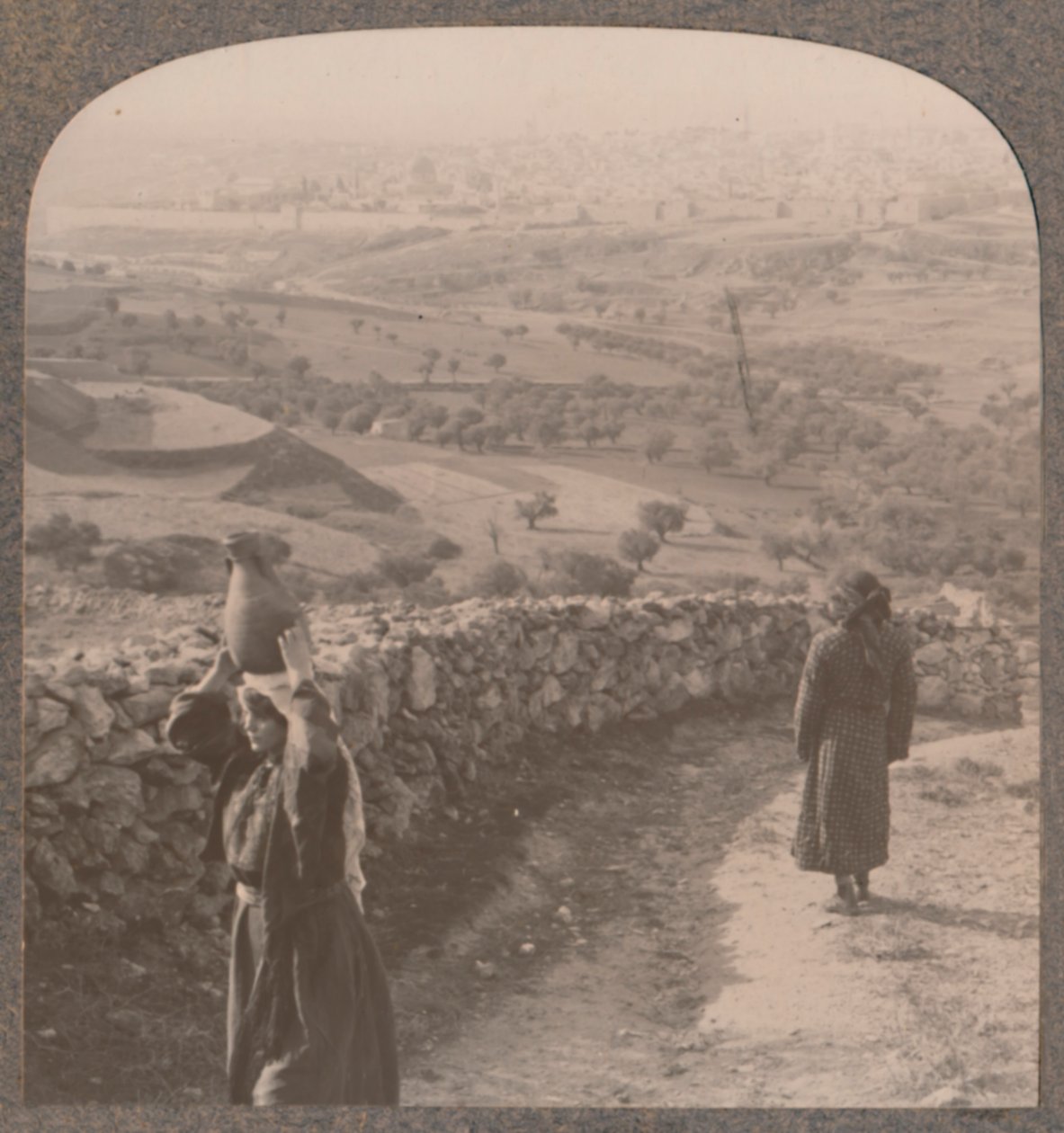 Vista de Jerusalén desde la casa de Peter, c1900 de Unbekannt