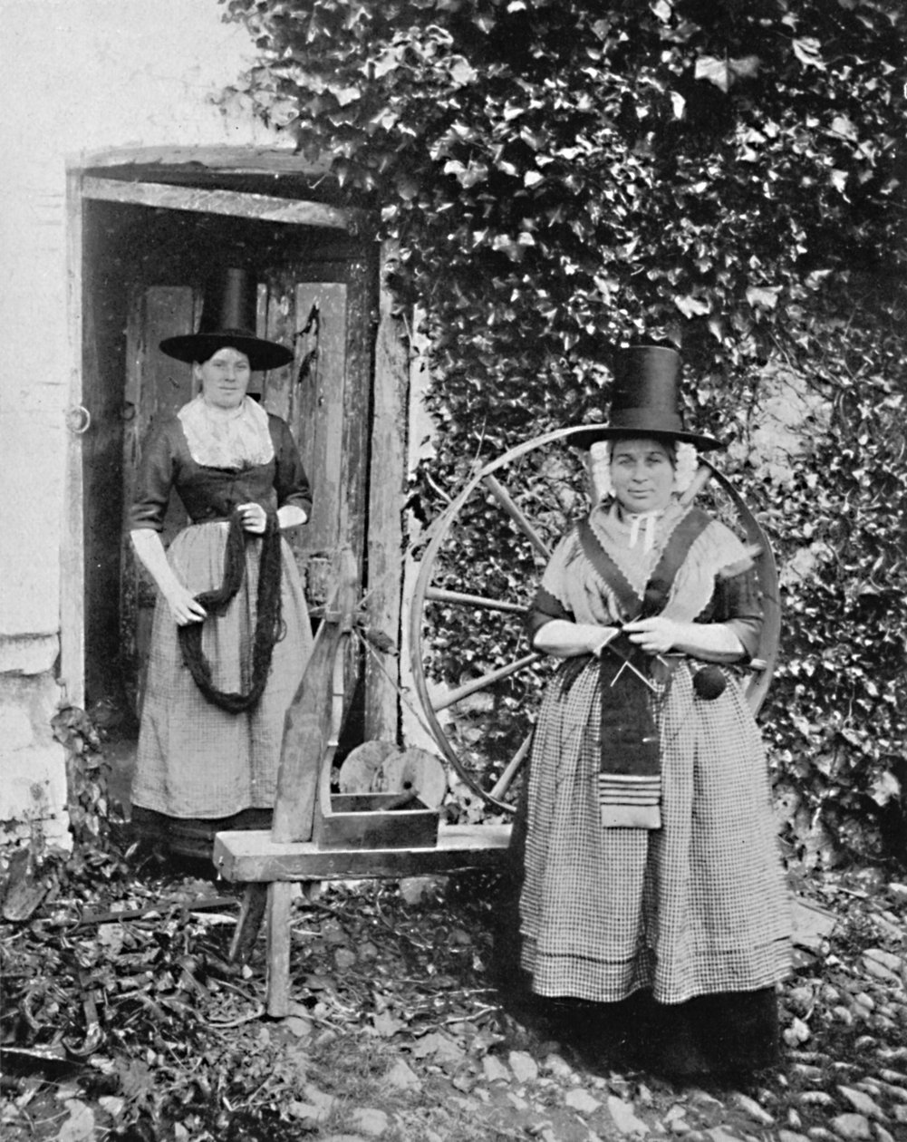 Mujeres galesas con una rueca, 1912 de Unbekannt