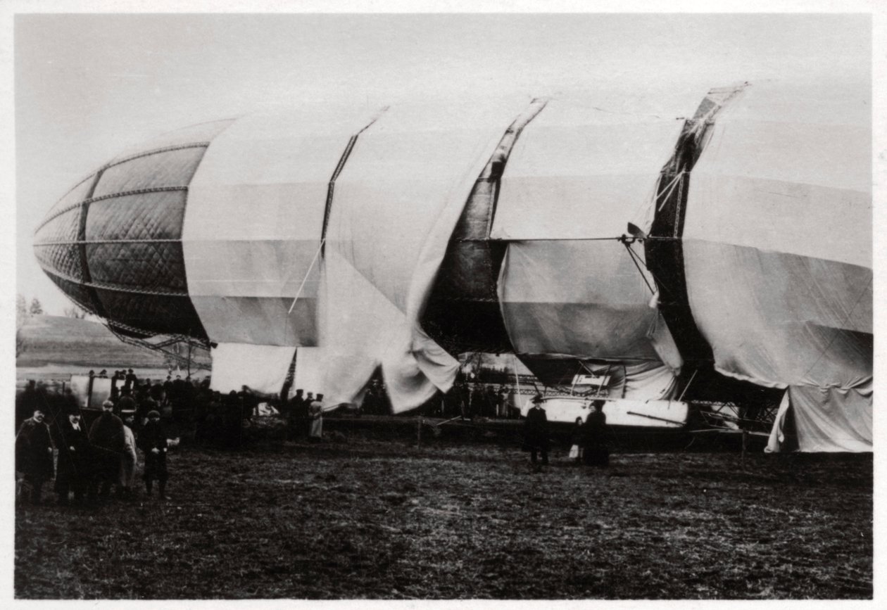 Zeppelin LZ2 después de su destrucción, 1906 1933 de Unbekannt