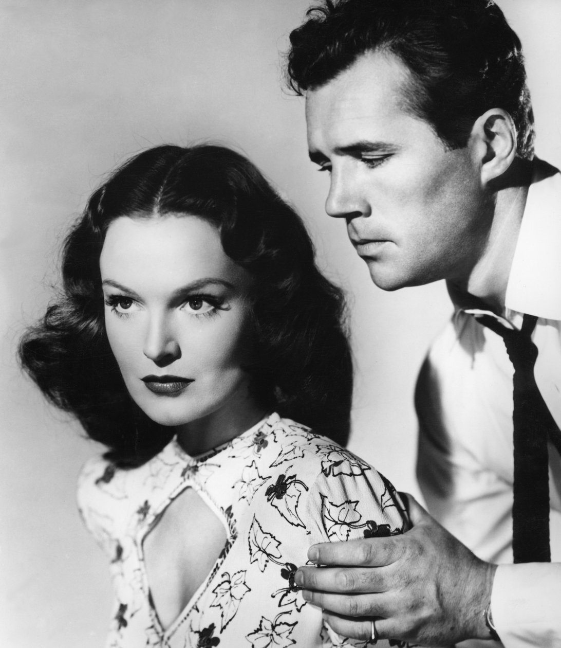 Dorothy Hart y Howard Duff de Unbekannt