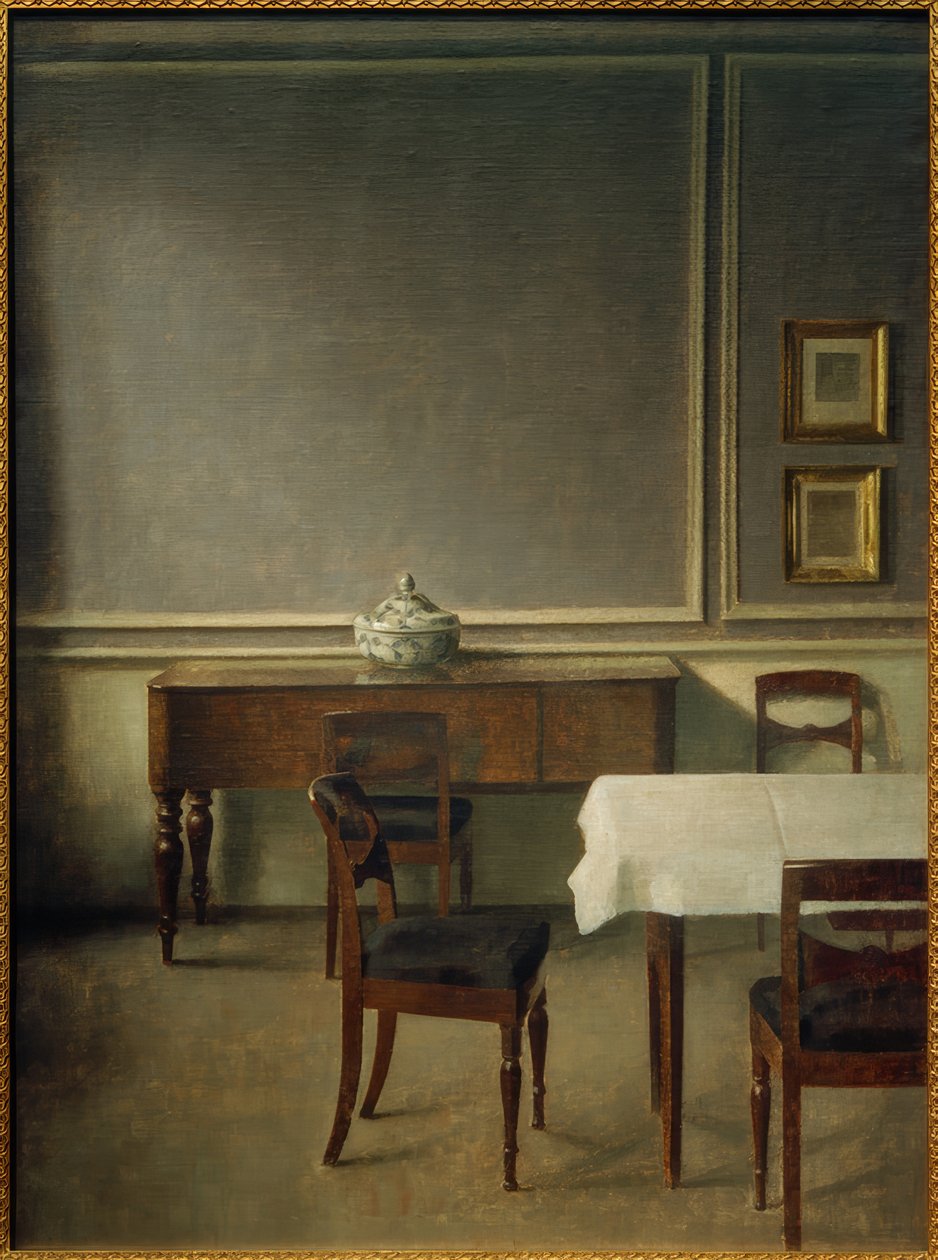 Interior con terrina de porcelana de Vilhelm Hammershoi