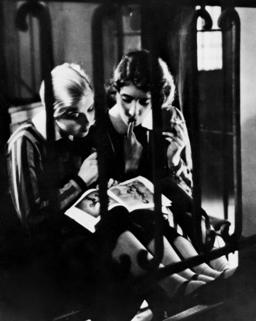 "Madchen de uniforme", escena de película de Walter Limot