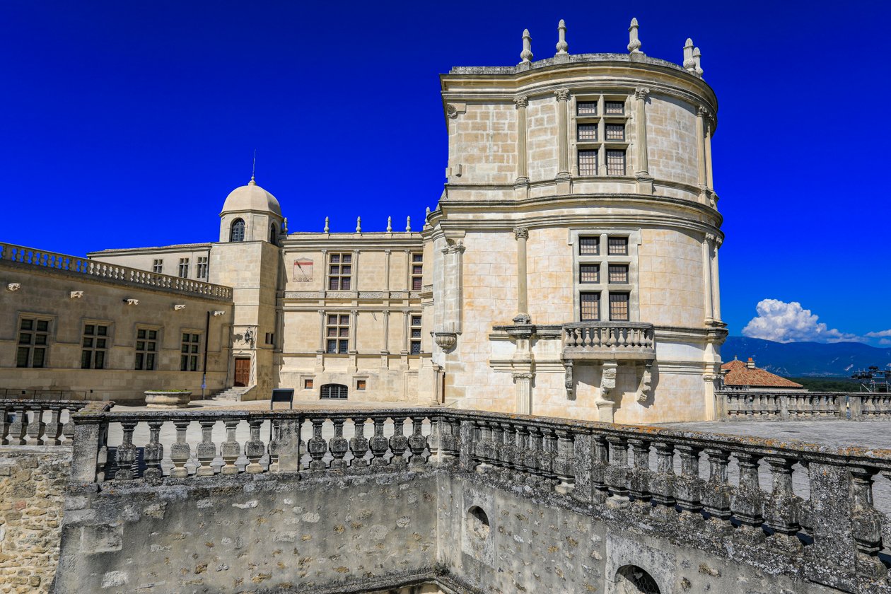 Castillo de Grignan de . .