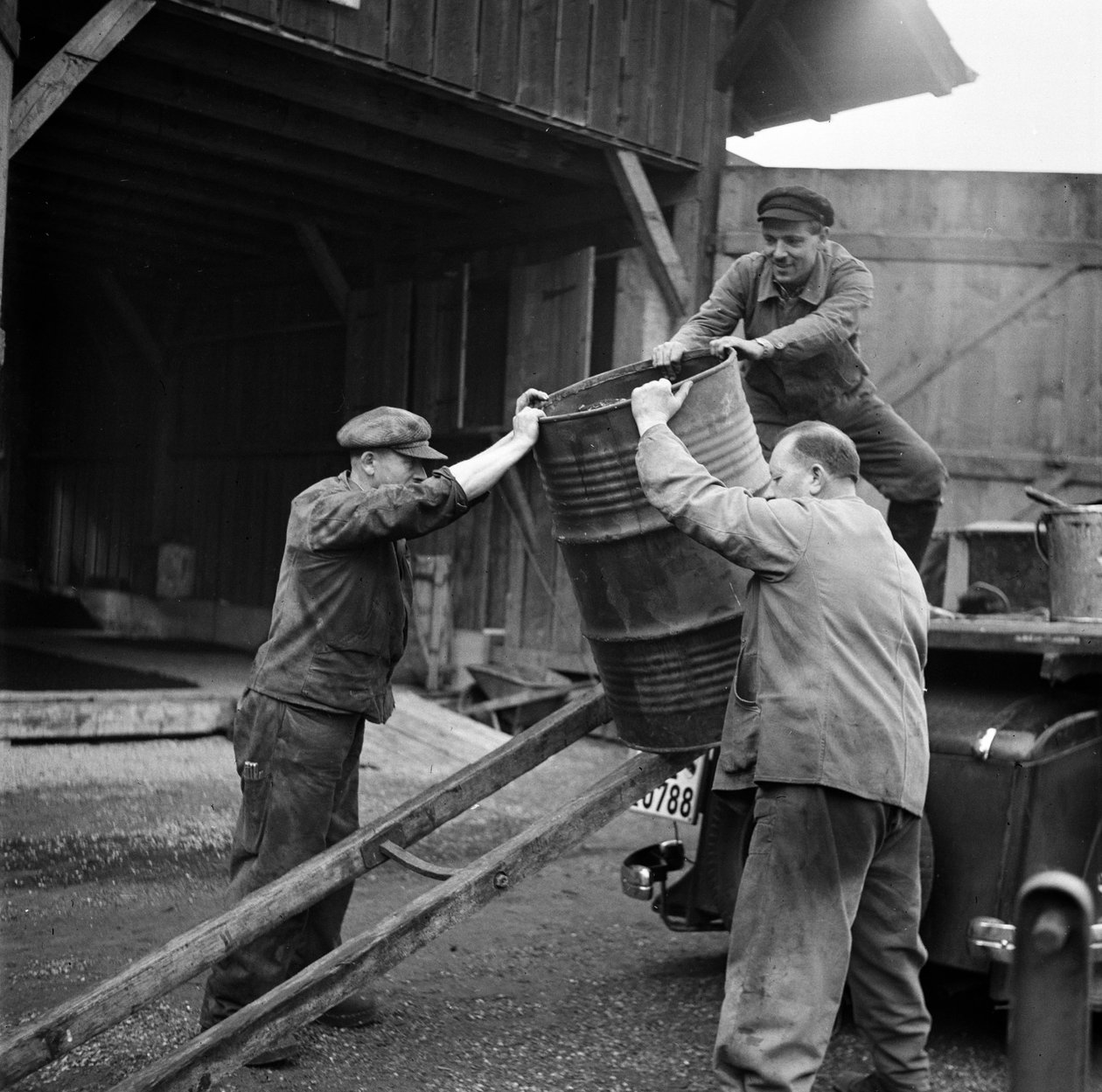 Suiza Segunda Guerra Mundial Sustancias Existentes de Frederick (attr. to) Barnard