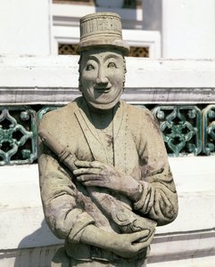 Estatua de un soldado europeo