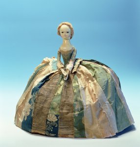 Muñeca Letitia Penn (madera y textil)