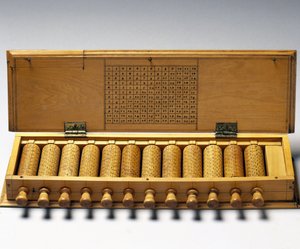 Varillas de Napier, 1671-1700