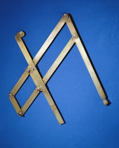 Pantógrafo, francés, siglo XVIII (latón)