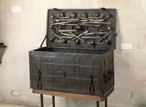 Cofre de mar de Núremberg (madera y metal)