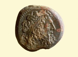 Moneda helenística con la cabeza de Zeus