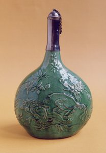 Botella vidriada en verde, probablemente de Isfahan