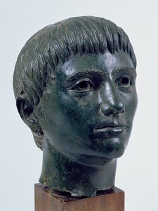 Cabeza de un niño (bronce)